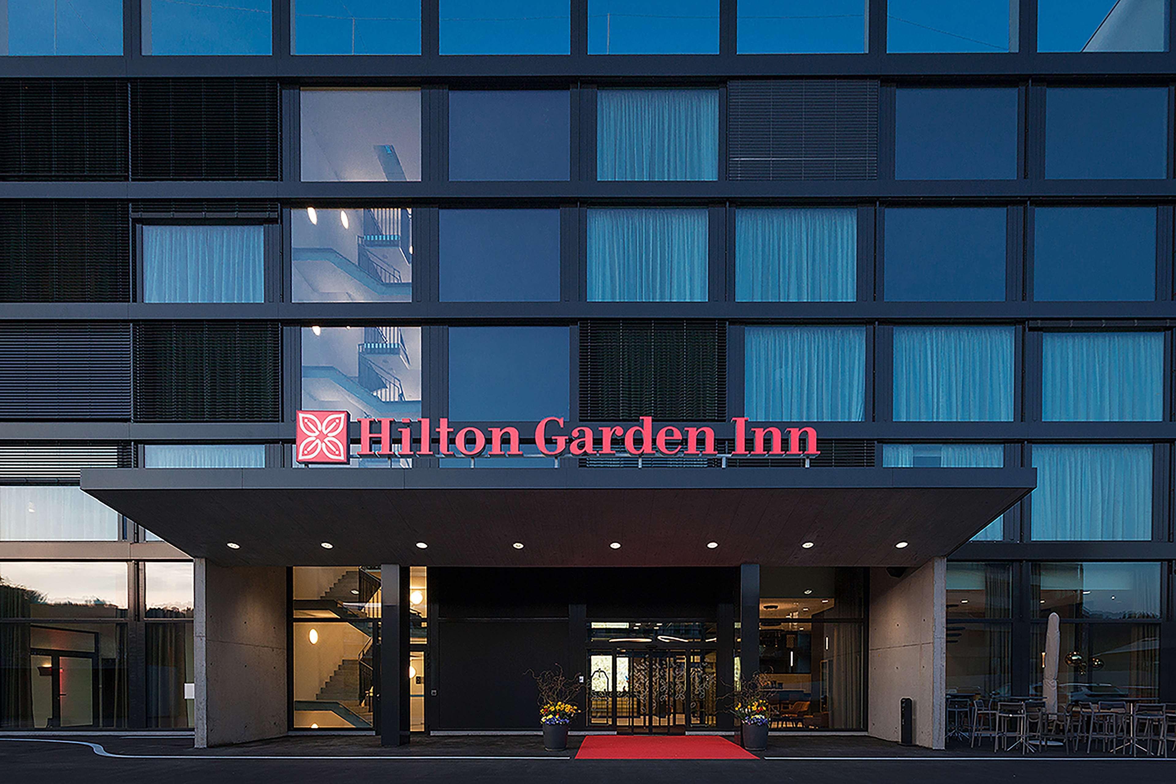Hilton Garden Inn Zurich Limmattal Spreitenbach Exterior foto