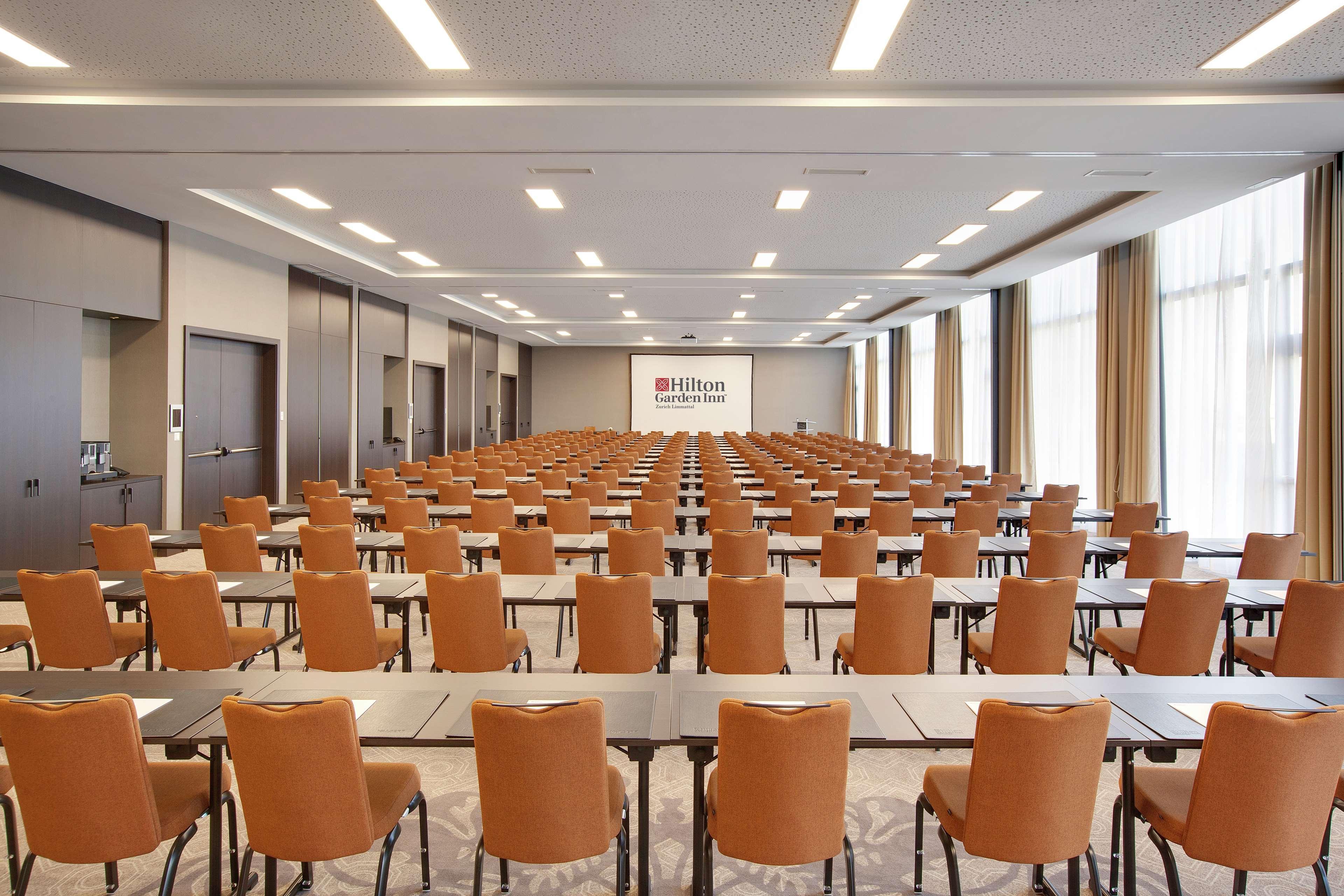 Hilton Garden Inn Zurich Limmattal Spreitenbach Exterior foto